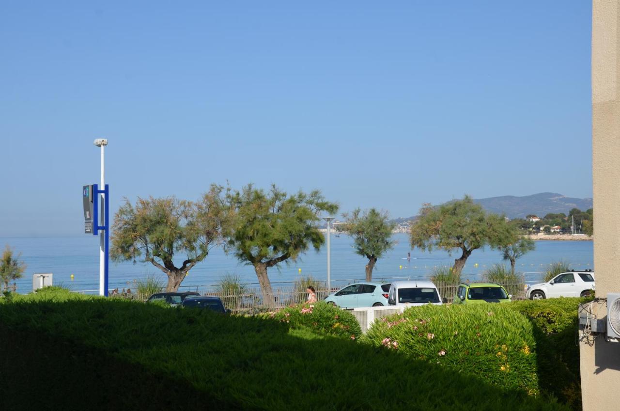 Les Pieds Dans L'Eau Saint-Cyr-sur-Mer Exterior photo